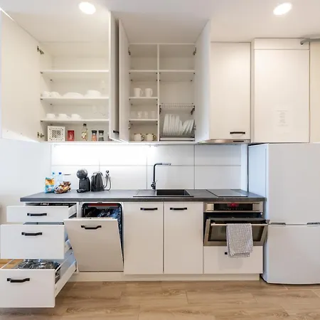 Apartmán Vincent Sunlight - Near Clinic, Arena And Stadium