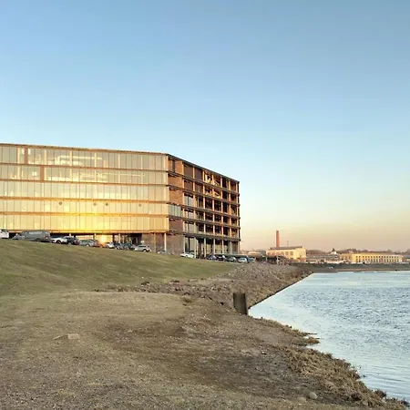 Vincent Sunlight - Near Clinic, Arena And Stadium Apartmán *