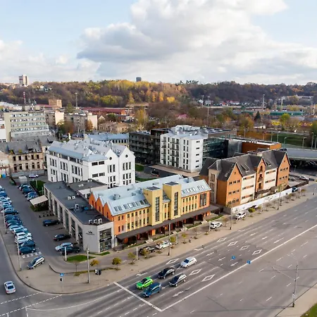 Vincent Sunlight - Near Clinic, Arena And Stadium Kaunas