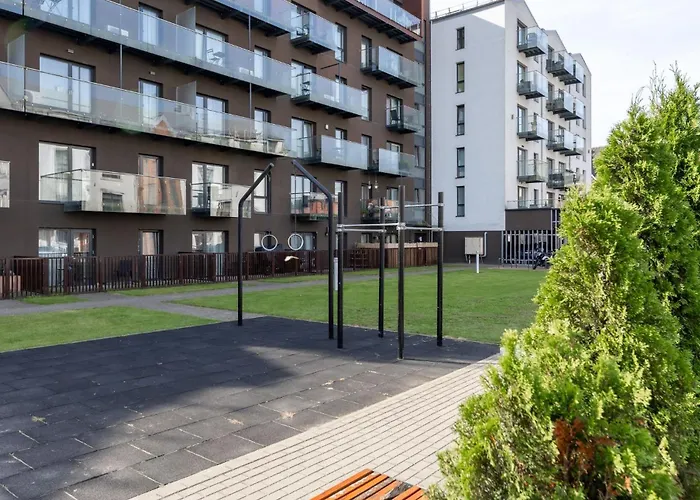 Vincent Sunlight - Near Clinic, Arena And Stadium *